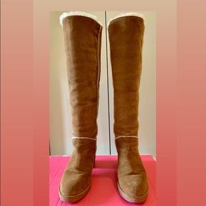 Ugg boots like new